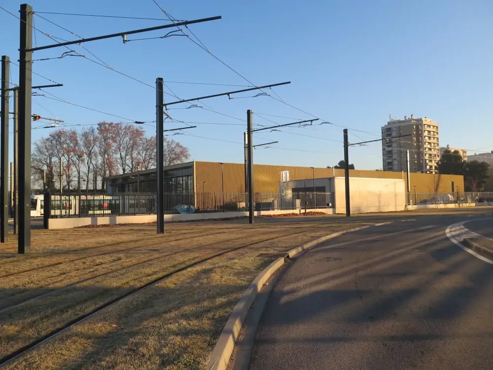 centre-de-maintenance-du-tramway-davignon (2)