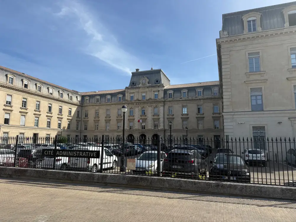 Cité administrative à Avignon